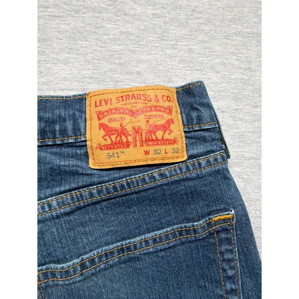 Levi's 541 Jeans Mens 32x32 Blue Denim Cotton Medium Wash Stretch Straight Leg